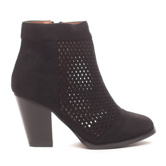 Shoes - *PRICE FIRM*  Black Faux Suede Ankle Booties